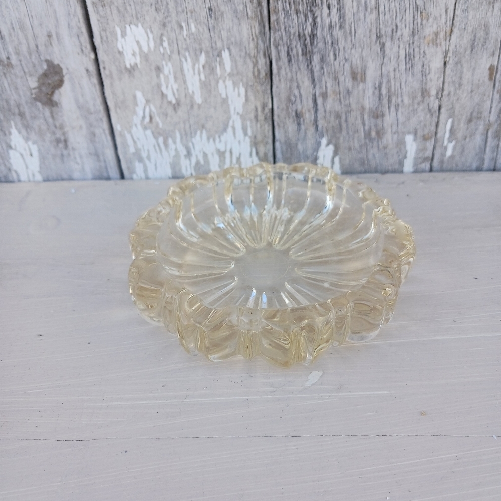 Vintage Pressed Glass Round‎ Small Ashtray/ Trinket Dish Clear